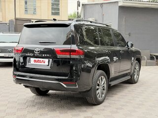 2026 Toyota Land Cruiser 300 Series, чёрный, 14131000 рублей, вид 4