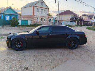 2006 Chrysler 300C SRT8 I, чёрный, 2000000 рублей, вид 3