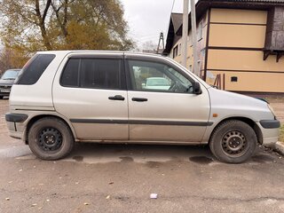 2000 Toyota Raum I, серебристый, 350000 рублей, вид 4