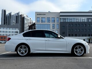 2017 BMW 3 серии 320i xDrive VI (F3x) Рестайлинг, белый, 2600000 рублей, вид 3