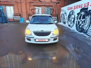 2002 Toyota Duet, белый, 170000 рублей, вид 2