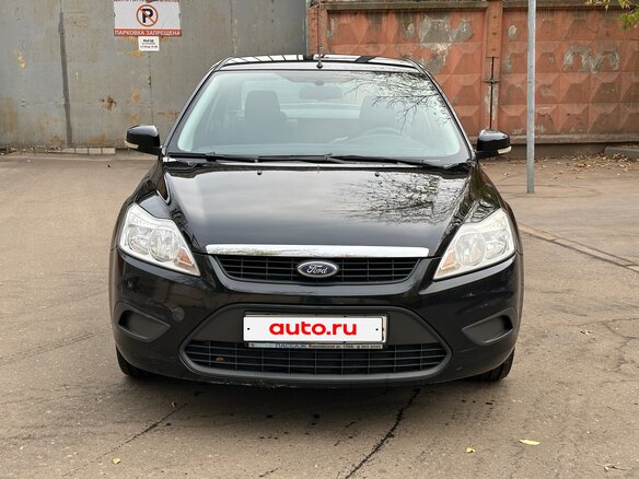 2009 Ford Focus II Рестайлинг, чёрный, 610000 рублей - вид 2