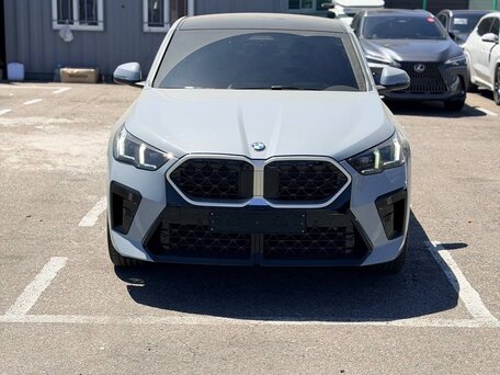 2025 BMW X2 sDrive20i II (U10), серый, 7150000 рублей, вид 2