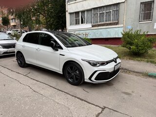 2022 Volkswagen Golf VIII, белый, 3100000 рублей, вид 2