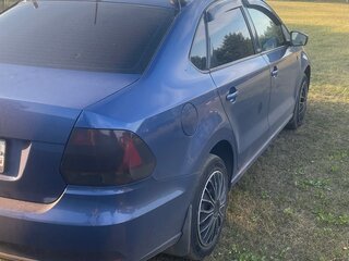 2017 Volkswagen Polo V Рестайлинг, синий, 850000 рублей, вид 5