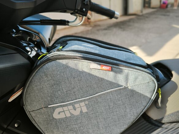 2012 Yamaha TMAX, серый, 650000 рублей - вид 10
