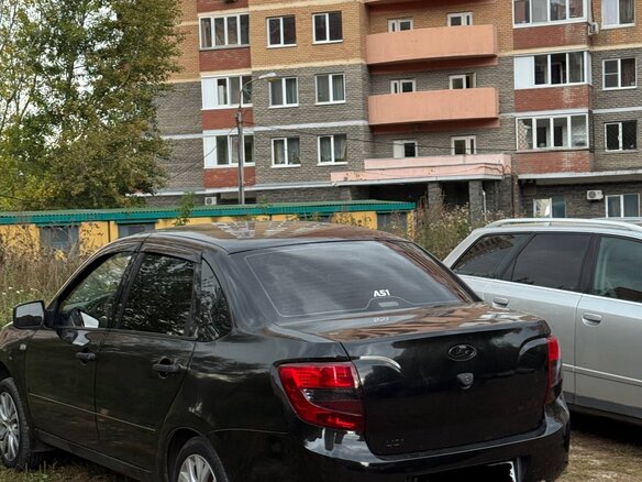 2013 Lada (ВАЗ) Granta I, чёрный, 270000 рублей - вид 5