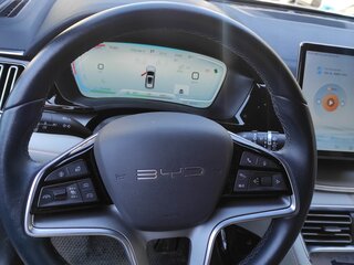 2023 BYD Song Plus EV 71.8 kWh I Рестайлинг, серебристый, 3290000 рублей, вид 4