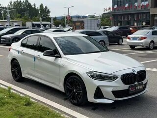2022 BMW 1 серии 120i III (F52) Рестайлинг, белый, 1700004 рублей, вид 3