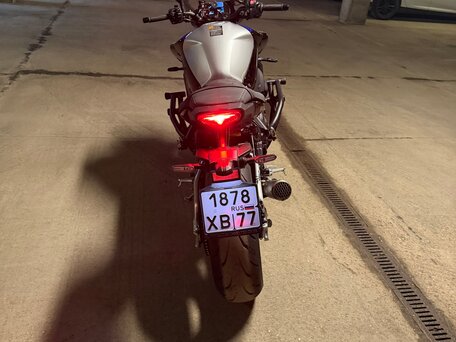 2025 Yamaha MT-10SP, серебристый, 1680000 рублей, вид 2