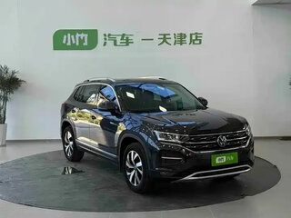 2022 Volkswagen Tayron I, чёрный, 2120000 рублей, вид 3