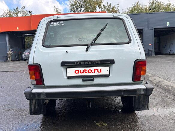 2016 Lada (ВАЗ) 2121 (4x4) I Рестайлинг, белый, 650000 рублей - вид 4