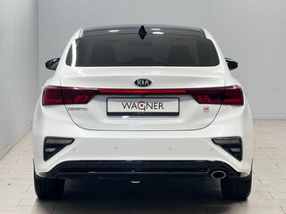 2020 Kia Cerato IV, белый, 1788000 рублей, вид 4