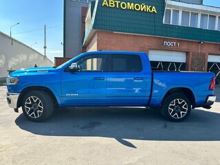 2024 Ram 1500 Crew Cab V Рестайлинг, голубой, 6500000 рублей, вид 5