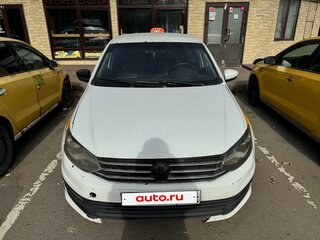 2017 Volkswagen Polo V Рестайлинг, белый, 540000 рублей, вид 1