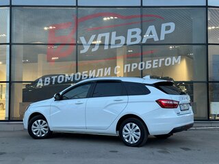 2018 Lada (ВАЗ) Vesta SW I, белый, 890000 рублей, вид 4