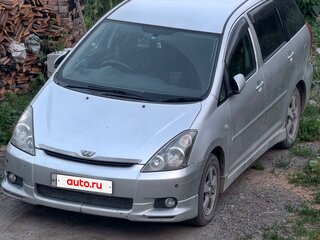 2005 Toyota Wish I, серебристый, 730000 рублей, вид 3