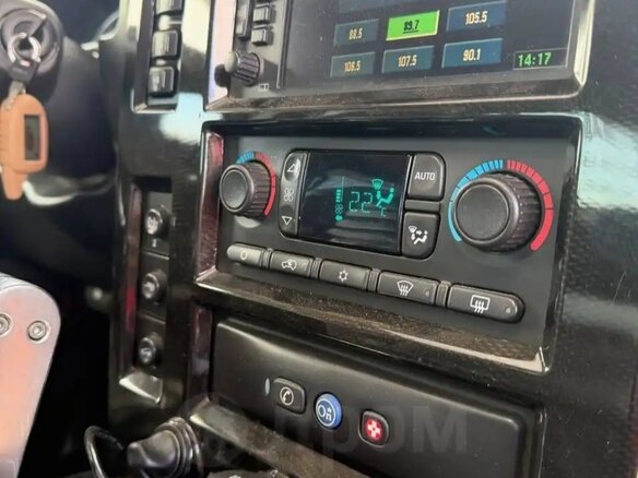 2006 Hummer H2 I, золотистый, 2500000 рублей - вид 19