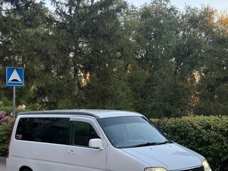 2000 Honda Stepwgn I Рестайлинг, белый, 435000 рублей, вид 3