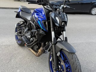 2023 Yamaha MT-07 (FZ-07), синий, 850000 рублей, вид 1