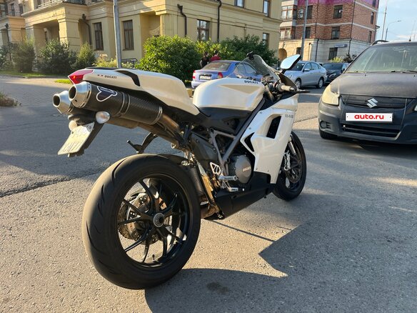 2009 Ducati 848, белый, 700000 рублей - вид 2