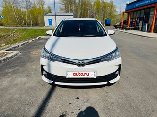 2018 Toyota Corolla XI (E160, E170, E180) Рестайлинг 1, белый, 1550000 рублей, вид 3
