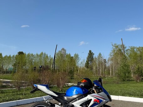 2008 Suzuki GSX-R 1000, белый, 1000055 рублей, вид 3