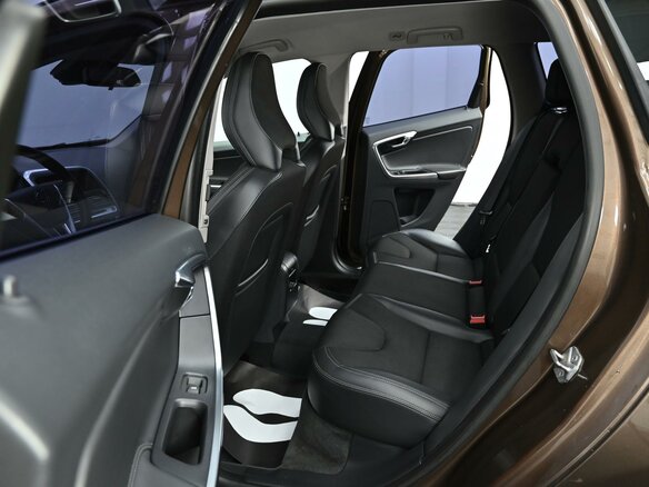 2016 Volvo XC60 I Рестайлинг, коричневый, 1949000 рублей - вид 12