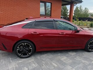 2023 Kia K5 III, красный, 1800000 рублей, вид 4