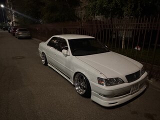 1997 Toyota Cresta V (X100), белый, 860000 рублей, вид 3