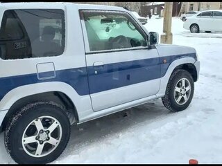 2009 Mitsubishi Pajero Mini II, серый, 815000 рублей, вид 2