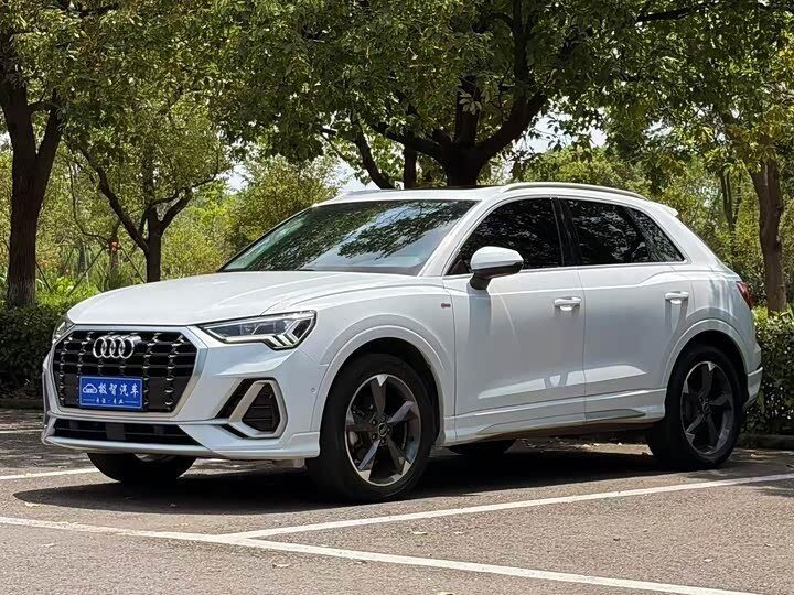 Открыть фотографии: Audi Q3 II (F3)