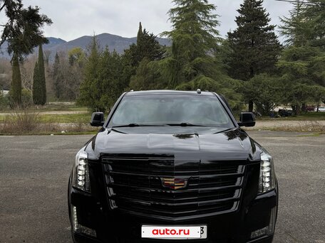 2016 Cadillac Escalade IV, чёрный, 4000000 рублей, вид 1