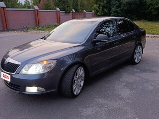 2012 Skoda Octavia II (A5) Рестайлинг, серый, 865000 рублей, вид 4