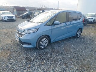 2020 Honda Freed II Рестайлинг, серый, 1600000 рублей, вид 1