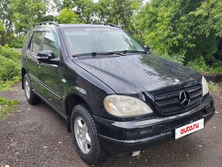 1998 Mercedes-Benz M-Класс 320 I (W163), чёрный, 588000 рублей, вид 2