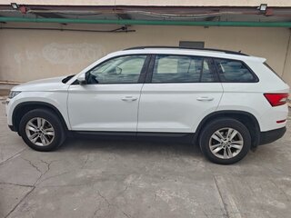 2020 Skoda Kodiaq I, белый, 2800000 рублей, вид 3