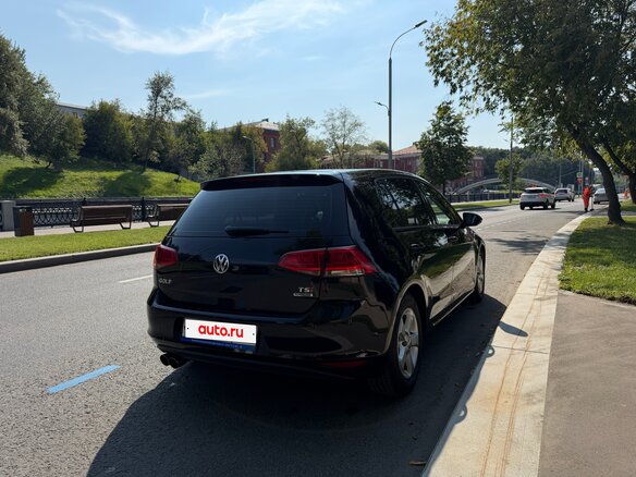 2014 Volkswagen Golf VII, чёрный - вид 4