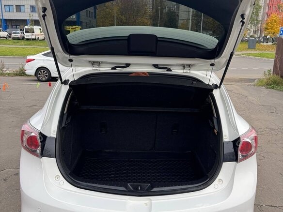 2012 Mazda 3 II (BL) Рестайлинг, белый, 870000 рублей - вид 8
