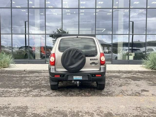 2017 Chevrolet Niva I Рестайлинг, коричневый, 732000 рублей, вид 4