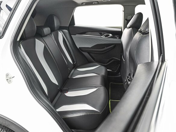 2023 Geely Coolray (Binyue Cool) I Рестайлинг, белый, 1898000 рублей - вид 6