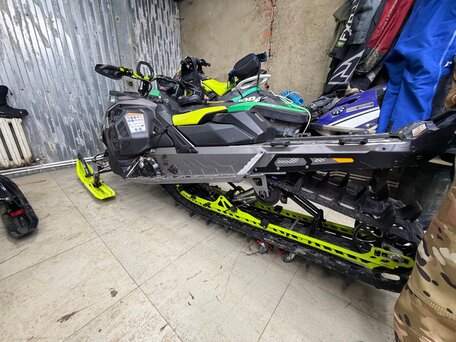 2022 BRP Ski-Doo Summit 850, серый, 1100000 рублей, вид 4