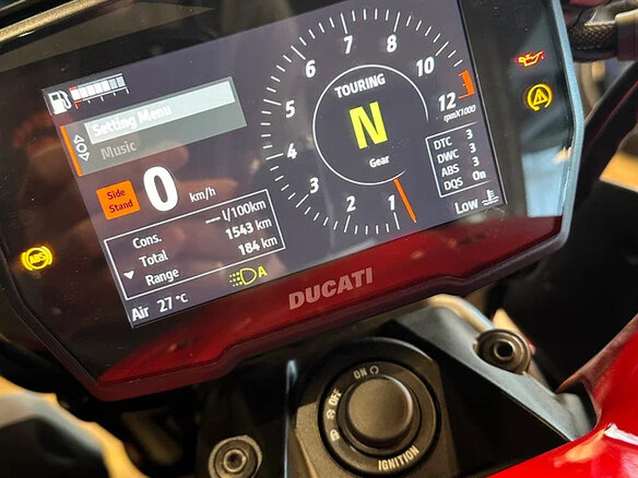 2023 Ducati Diavel V4, пурпурный, 2650000 рублей - вид 7