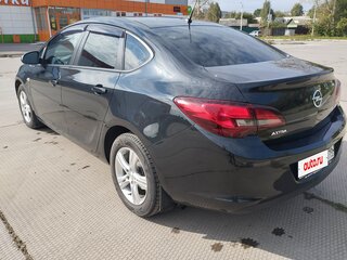 2013 Opel Astra J Рестайлинг, чёрный, 900000 рублей, вид 5
