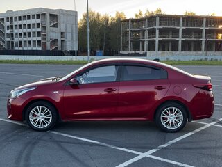 2017 Kia Rio IV, красный, 1099990 рублей, вид 3