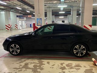 2008 Mercedes-Benz E-Класс 200 III (W211, S211) Рестайлинг, чёрный, 900000 рублей, вид 5