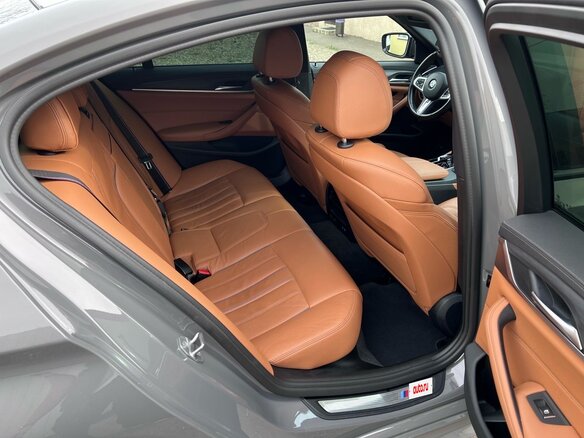 2021 BMW 5 серии 530d xDrive VII (G30/G31/G38) Рестайлинг, серый, 5950000 рублей - вид 33