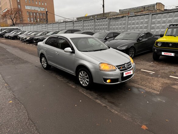 2009 Volkswagen Jetta V, серый, 600000 рублей - вид 1
