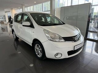 2012 Nissan Note I Рестайлинг, белый, 759000 рублей, вид 3