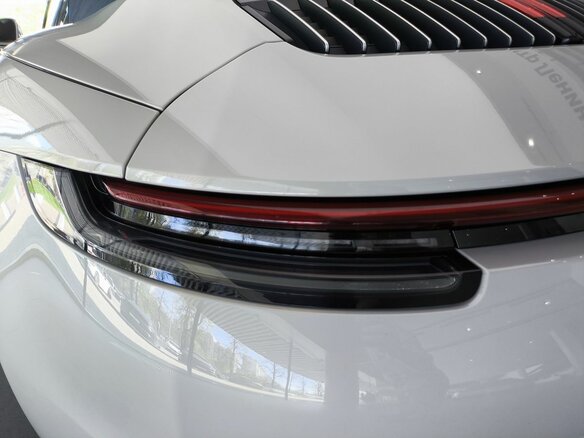2020 Porsche 911 Carrera 4S VIII (992), серый, 13300000 рублей - вид 38